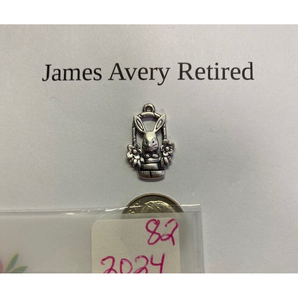 James Avery, Bunny in Easter Basket, RETIRED, RARE, Sterling Silver Charm, #82 - Picture 3 of 5
